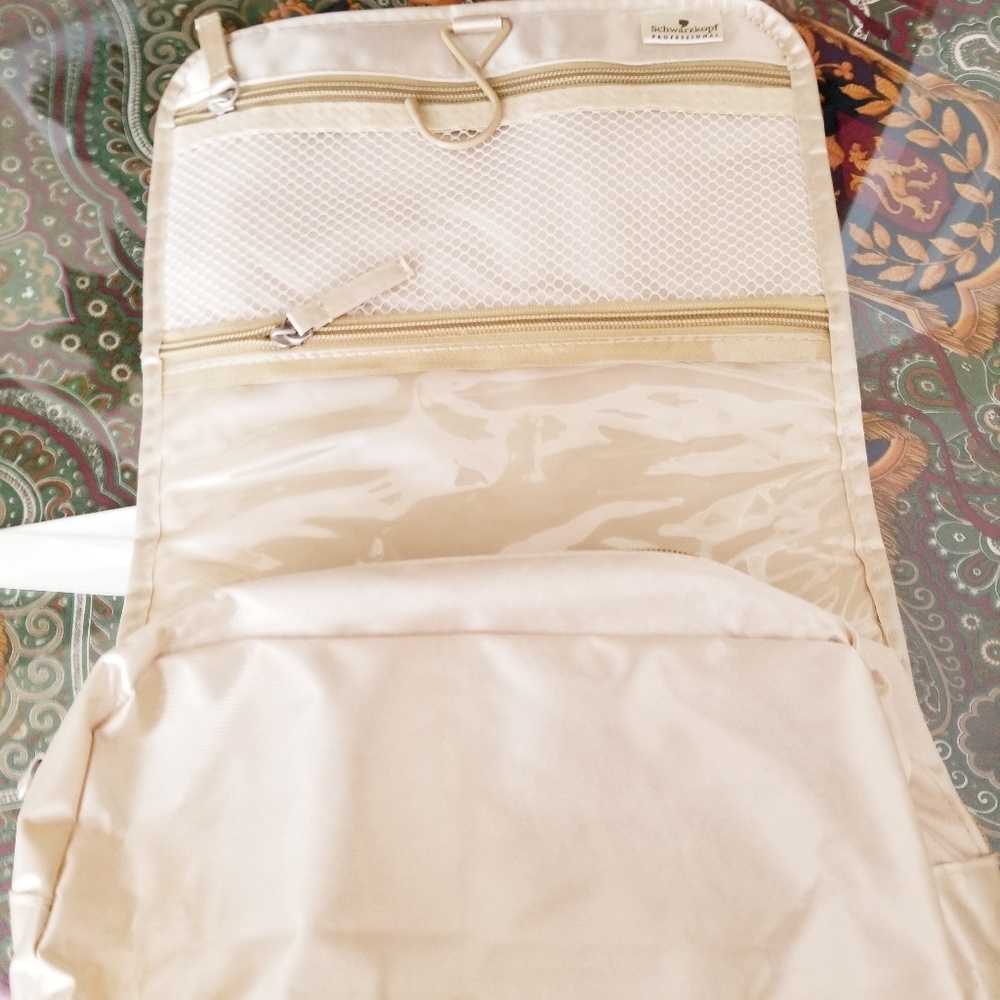 NWOT Schwarzkopf Toiletry Travel Bag